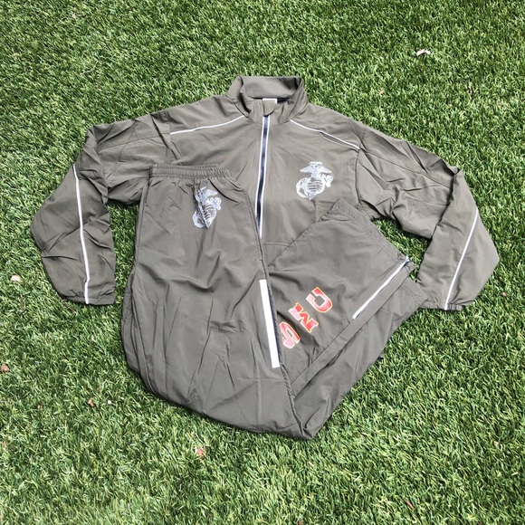 Authentic Marine Corps running suit - Picture 2 of 10